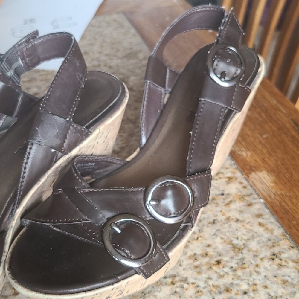 American eagle heels
